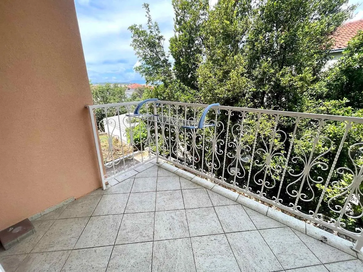 Apartments In Jadranovo 45258