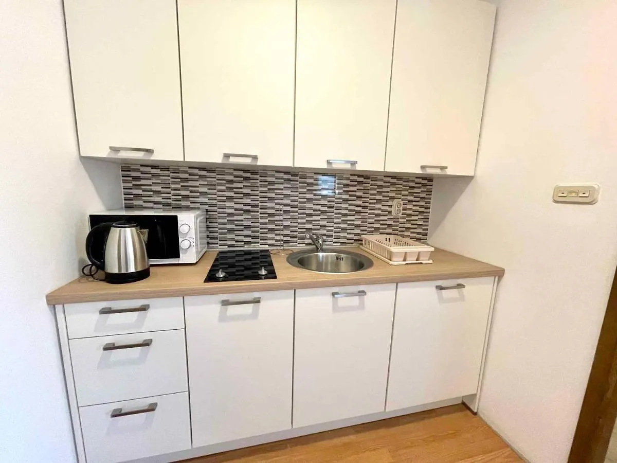 Apartments In Jadranovo 45258 Croatia