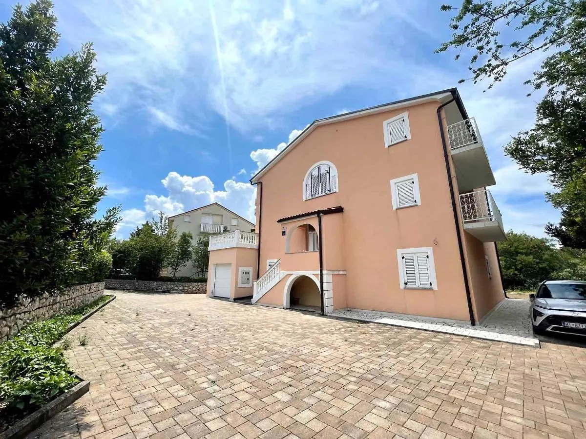 Apartments In Jadranovo 45258
