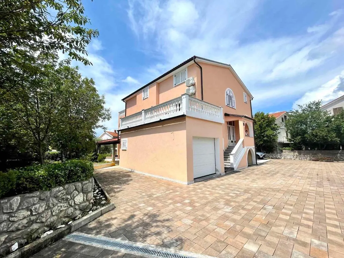 Apartments In Jadranovo 45258