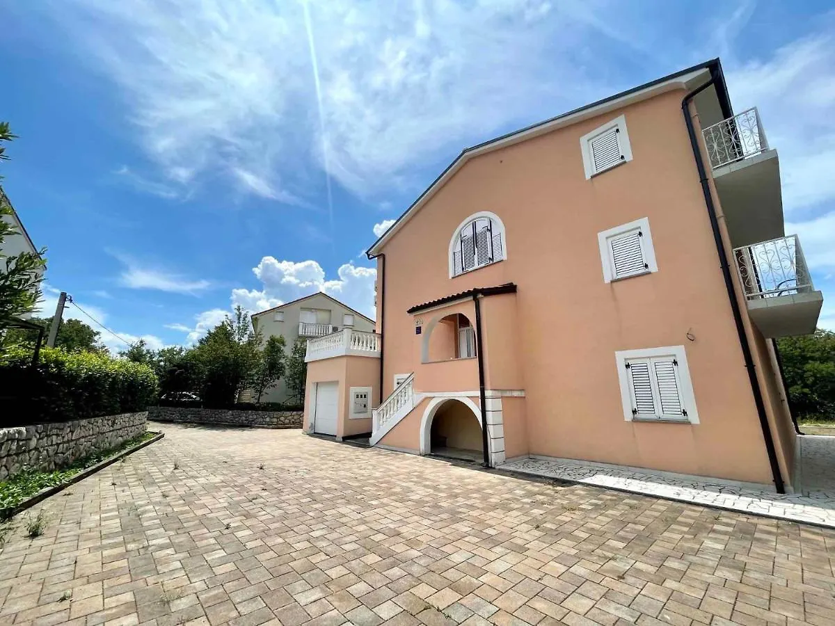 Apartments In Jadranovo 45258 Croatia